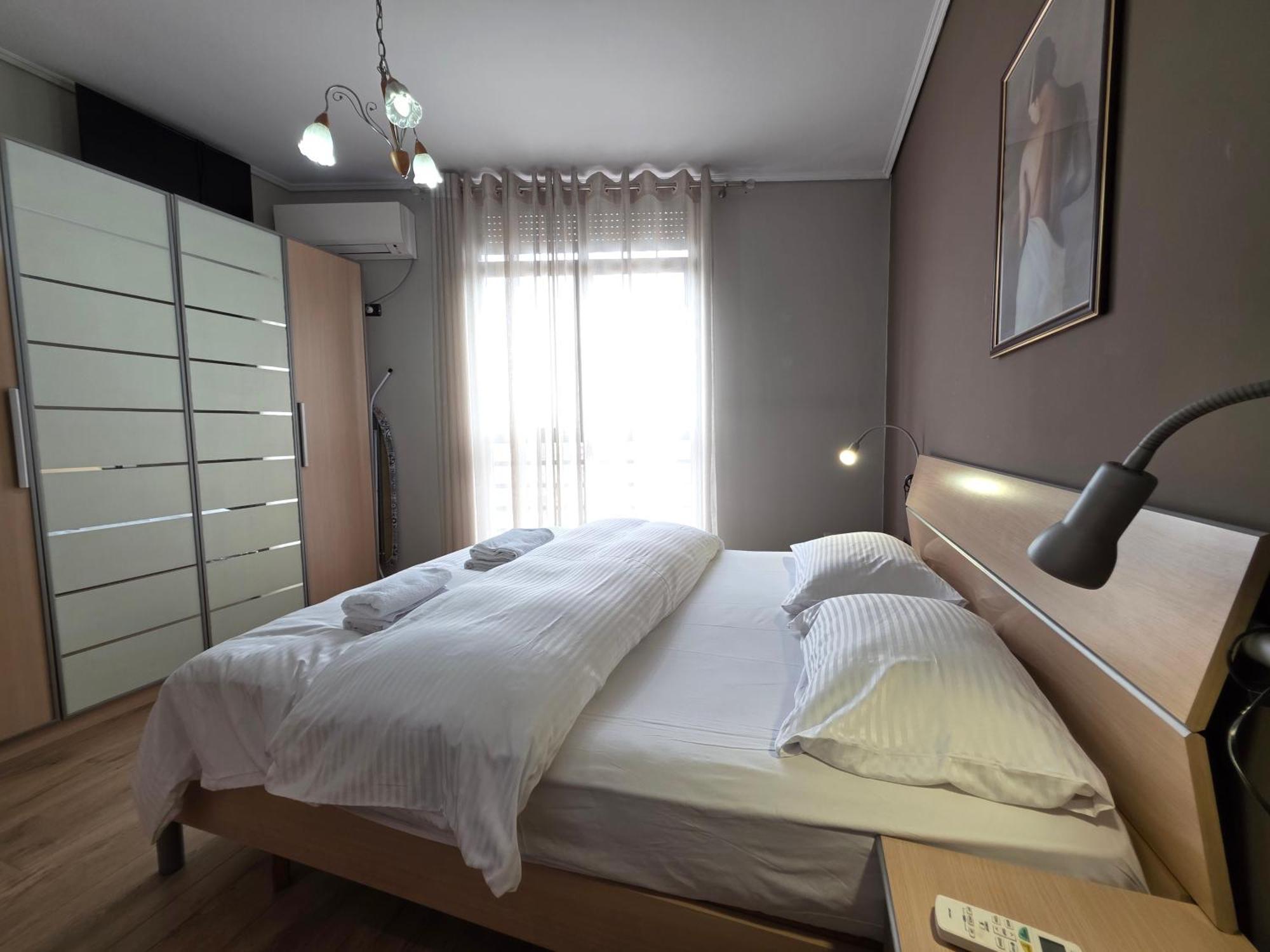 Aura Skanderbeg Square Apartments Tirana Exterior photo